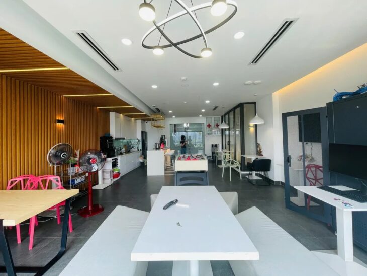 VIEW HỒ ĐỘC BẢN! Bán tòa Building 9T MP Hạ Đình 72m2, MT 6m, Vỉa hè đá bóng, VIP