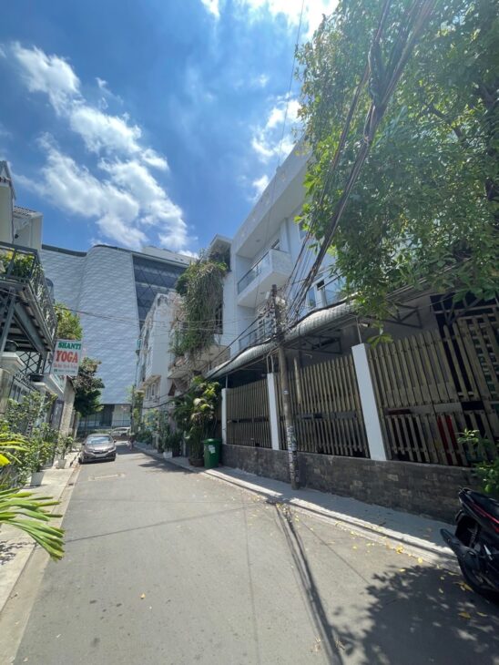 BÁN NHÀ LÔ GÓC GIGAMAL THỦ ĐỨC, 250M2 – GIÁ 25,x TỶ