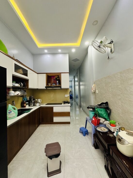 Nhà C4, Kha Vạn Cân, Linh Tây, Thủ Đức, 90m2, Chỉ nhẹ 6 Tỷ.