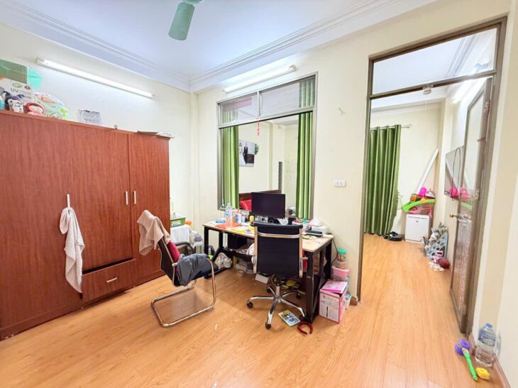 Bán nhà Phố Xốm 48m2, 6 tầng, thang máy, ô tô tránh, nhà mới ở ngay