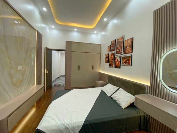 Bán nhà Phố Xốm 45m2, 5 tầng, 2 mặt ngõ, kinh doanh nhỏ, ở ngay
