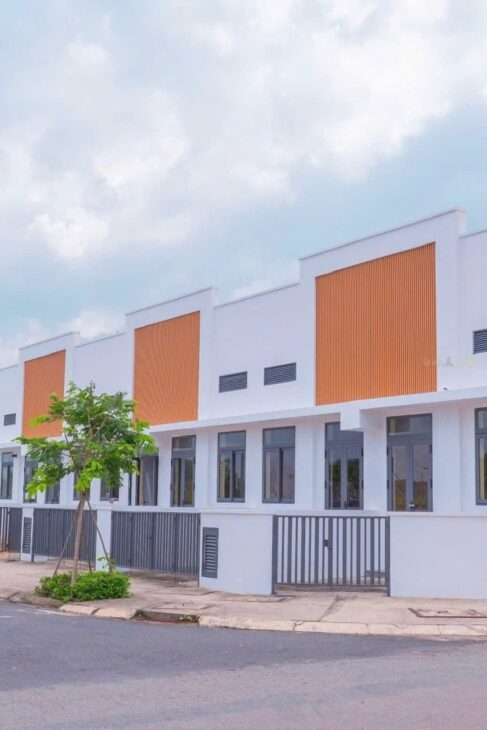 Nhà phố thương mại – trung tâm sầm uất KCN Phước Đông