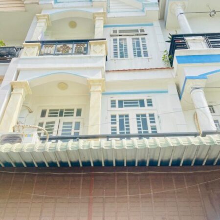 NHÀ 3 TẦNG 64M2 KHU VIP, HẺM OTO TRÁNH THÔNG. ĐỦ TIỆN ÍCH, NHÀ ĐẸP Ở NGAY. LÂM THỊ HỐ, TÂN CHÁNH