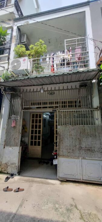 NHÀ NGAY BỐN XÃ GIÁP TÂN PHÚ 43M2 (3.7X12) 2 TẦNG CÒN Ở TỐT, HXH ĐỖ CỬA. BTĐ, BÌNH TÂN.