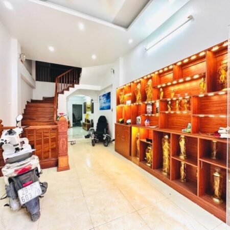 Nhà Phố Trung Kính, ô tô vào nhà, kinh doanh thuận tiện. Nhà 6 tầng – 6 ngủ – Gần 60m2 – Giá nhỉnh