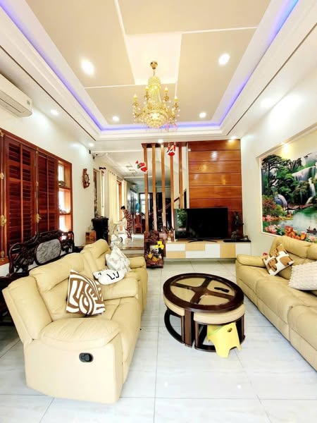 NHÀ MỚI DƯƠNG QUẢNG HÀM, GÒ VẤP – 55m² – MẶT TIỀN 6 LÀN XE – VỊ TRÍ KINH DOANH SẦM UẤT – GIÁ 14,5 TỶ