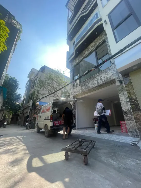 NHÀ MỚI Ô TÔ ĐỖ CỬA- VÀO NHÀ Huỳnh Tấn Phát 52m2 X 6 Tầng X 13.5 tỷ Long Biên Hà Nội.