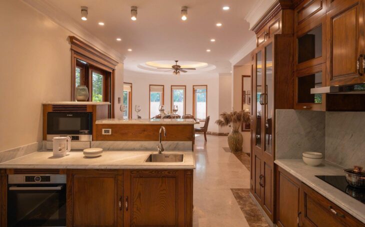 Bán biệt thự Lạc Long Quân otô, gần Hồ Tây ở sướng 145m 4tầng 29.3 tỷ