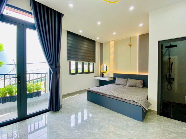 Căn hộ dịch vụ 5 tầng có hầm và thang máy, đường Tô Hiến Thành, Quận 10, 94.5m² – Giá 18.5 tỷ.