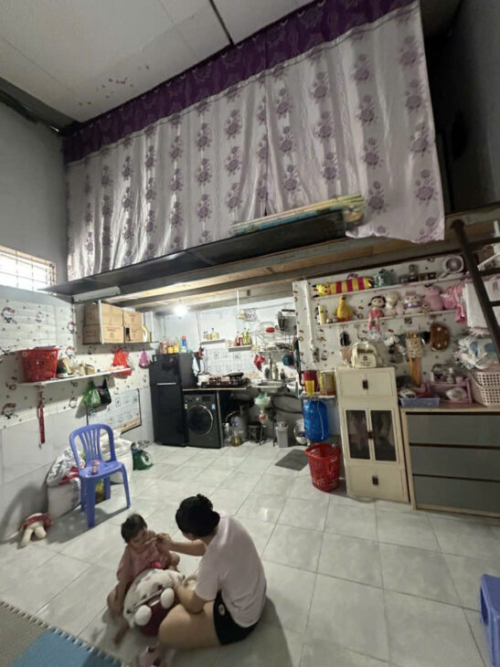 Bán đất tặng nhà C4 ngang 10m 240m2 hẻm 496 Dương Quảng Hàm tiện xây mới 21 tỷ hơn.