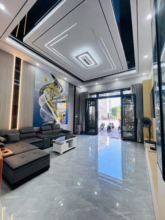 NHÀ ĐẸP 1 TRỆT 1 LỬNG 2 LẦU – SÂN THƯỢNG TRƯỚC SAU – CHIÊU LIÊU – DĨ AN