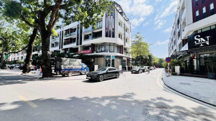 Liền kề lô góc Bình Minh Garden, cách cầu Đông trù 100m, vỉa hè đá bóng, vừa ở vừa kinh doanh