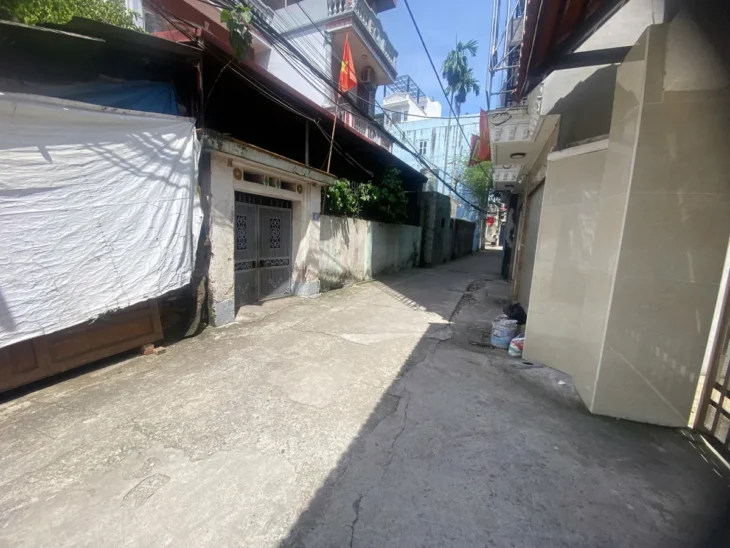 SIÊU HIẾM ĐÂT ĐẦU TƯ PHỐ Nguyễn Văn Linh 96 m2 mặt tiền 8.35 X 9.5 Tỷ Long Biên Hà Nội.