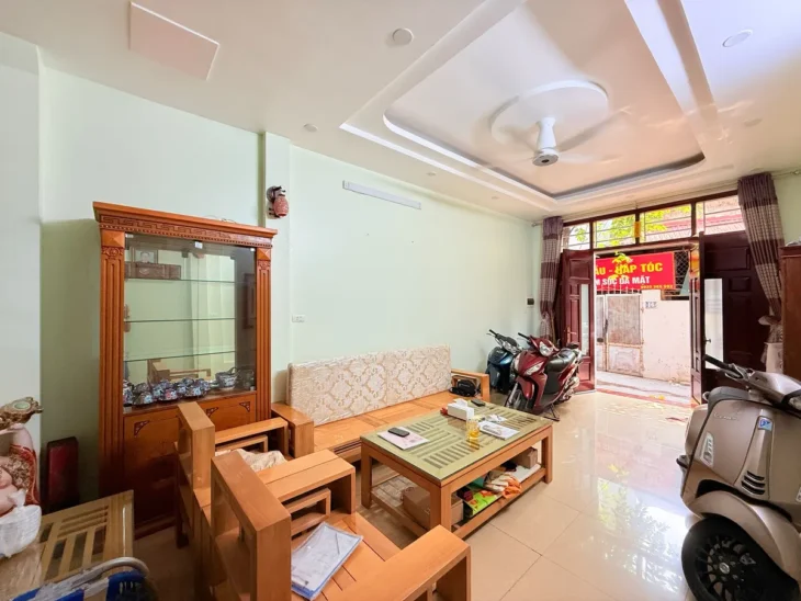 NHÀ DÂN XÂY NGÕ THÔNG Bồ Đề 53 m2 X 4 Tầng 13.5 Tỷ Long Biên Hà Nội.