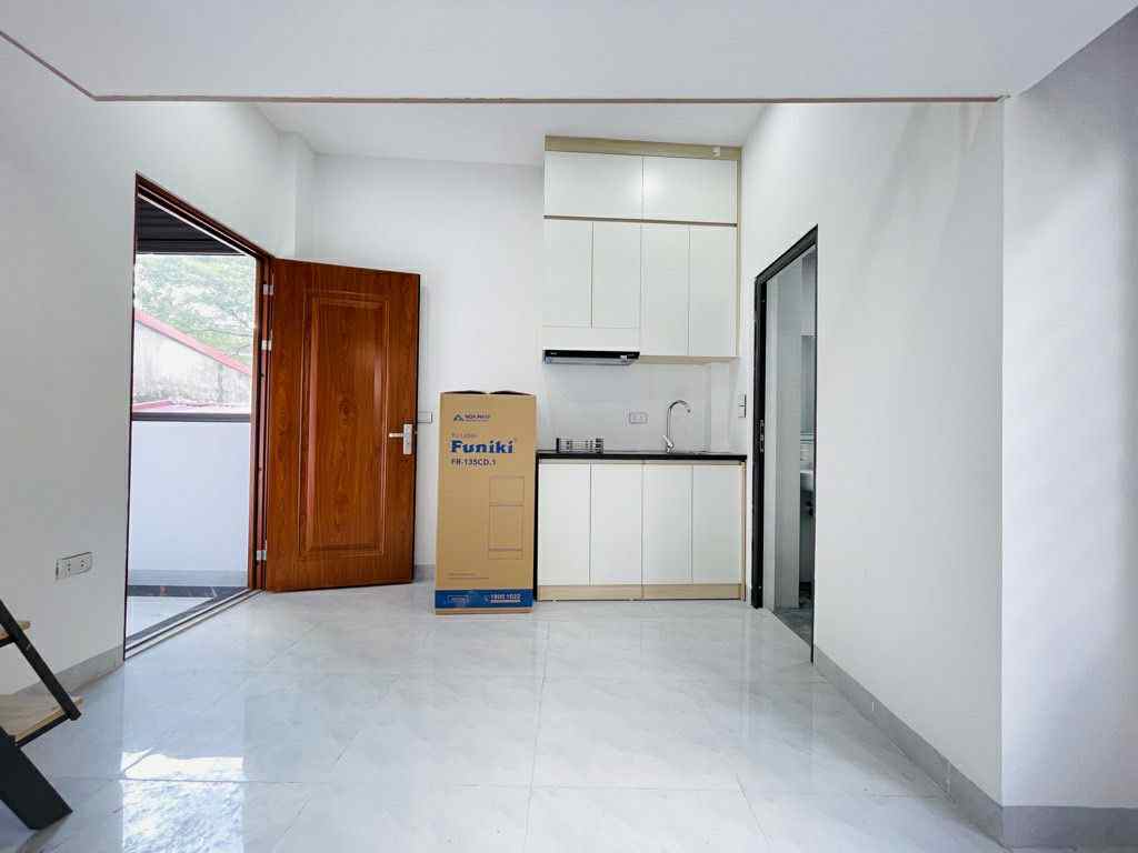 Bán căn hộ dịch vụ 75m 6 tầng thang máy, lô góc, ngõ thông ô tô đỗ cổng, vài bước ra phố, PCCC đầy