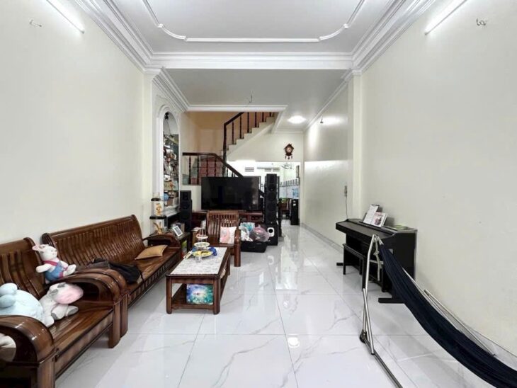 Bán nhà MT Vũ Ngọc Phan, 4×18.5m, 5 tầng, 5pn, 5wc,15.5 tỷ, TL