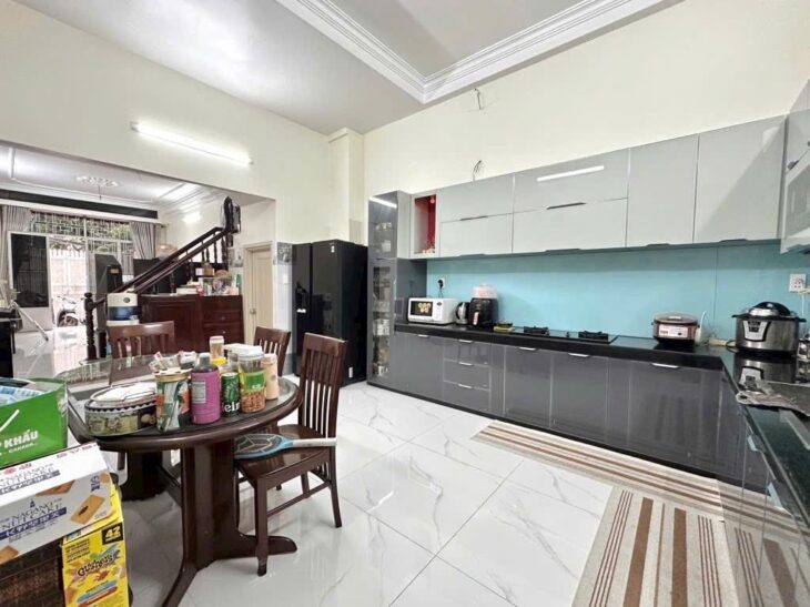 Bán nhà MT Vũ Ngọc Phan, 4×18.5m, 5 tầng, 5pn, 5wc,15.5 tỷ, TL