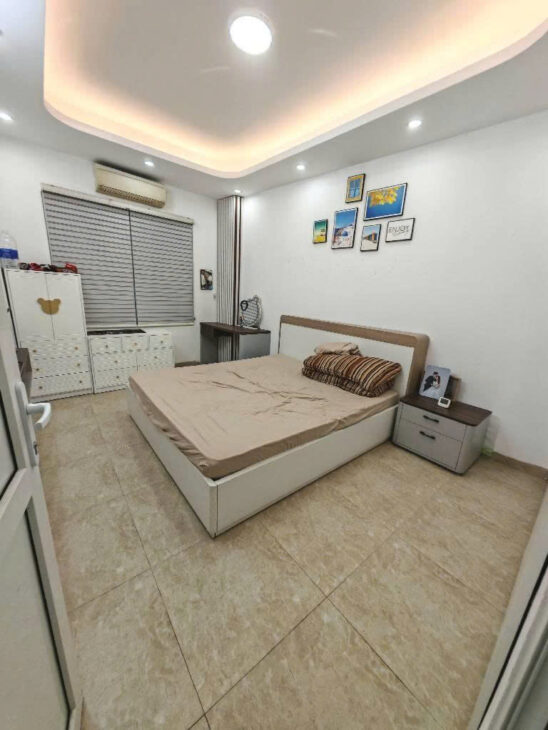 Bán nhà Tây Tựu, Bắc Từ Liêm, 2,35 tỷ, 96m2, 3PN khách bếp view đẹp, cho thuê 12tr/th