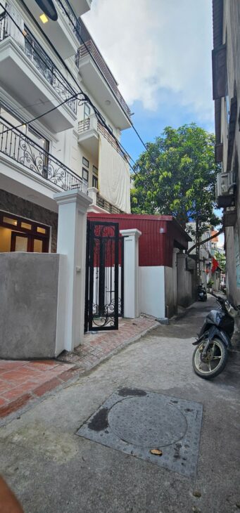BÁN NHÀ MỚI HOÀN THIỆN TẠI PHÚC LỢI – DUY NHẤT 1 CĂN 72M² – GIÁ CHỈ 8,3 TỶ