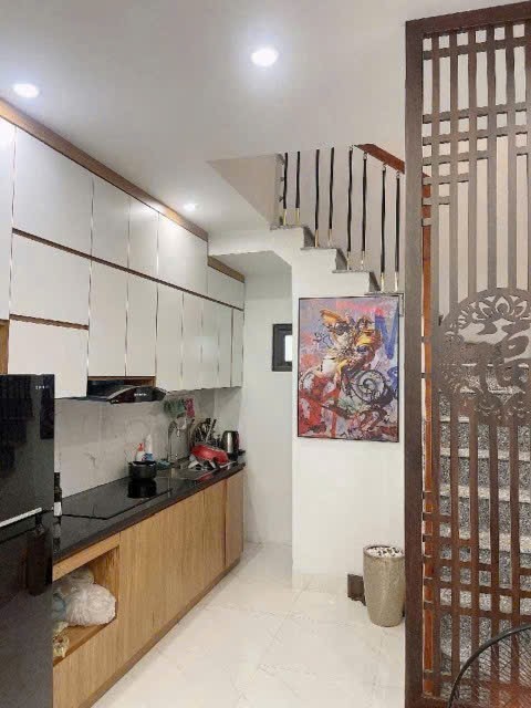 Bán nhà liền kề 3 tầng dân xây tại Kẻ Tạnh – Giang Biên, 30m² giá chỉ hơn 5 tỷ