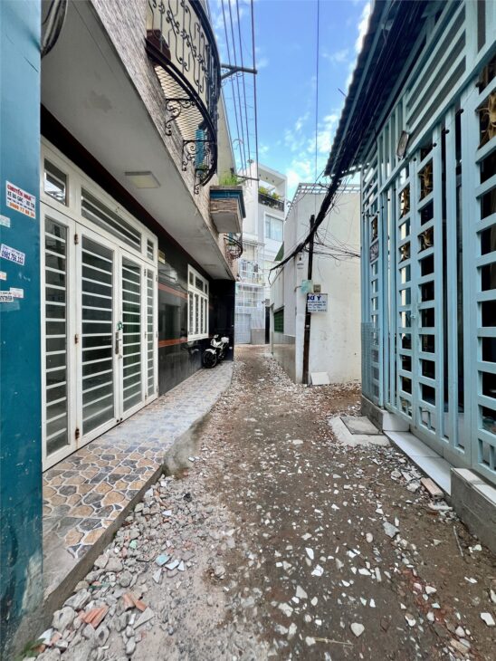 Giá rẻ! Bán nhà đường Nguyễn Gia Trí phường 25 Bình Thạnh 8.8 x 7.45 65m2 trệt lầu 4PN 2WC