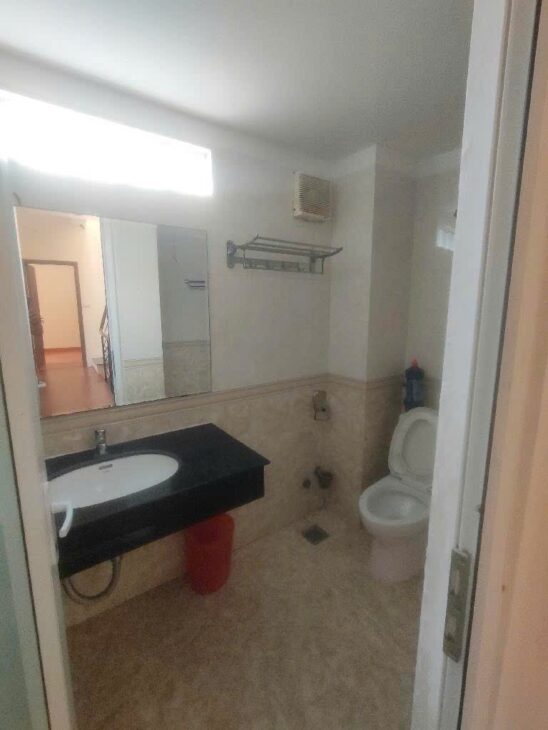 NHÀ ĐẸP LÔ GÓC – PHỐ NGỌC LÂM – DÂN TỰ XÂY – DÒNG TIỀN TỐT