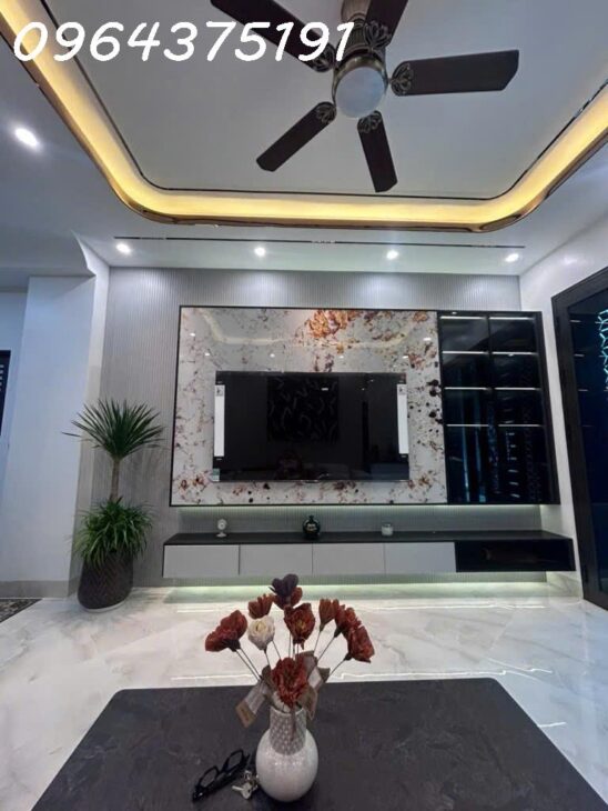 BÁN GẤP Bán nhà Vũ Xuân Thiều – 38m2 – 6 tầng – xây mới – gần ô tô tránh nhú 7 tỷ