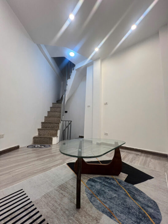 Bán nhà 5 tầng Phố Tôn Đức Thắng, chỉ 1.5 tỷ full đồ vào ở ngay