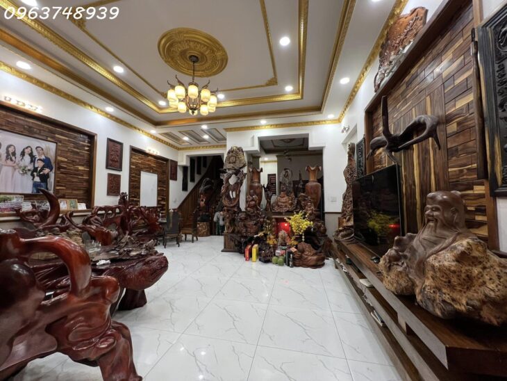 NHÀ MẶT TIỀN ĐƯỜNG DĨ AN, 5 TẦNG, NGANG 7M, 201M2 LÔ GÓC, 17 TỶ