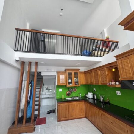 Bán tòa căn hộ 5 tầng, 18 phòng, full nội thất, dòng tiền 50tr/tháng, giá chỉ 11 tỷ