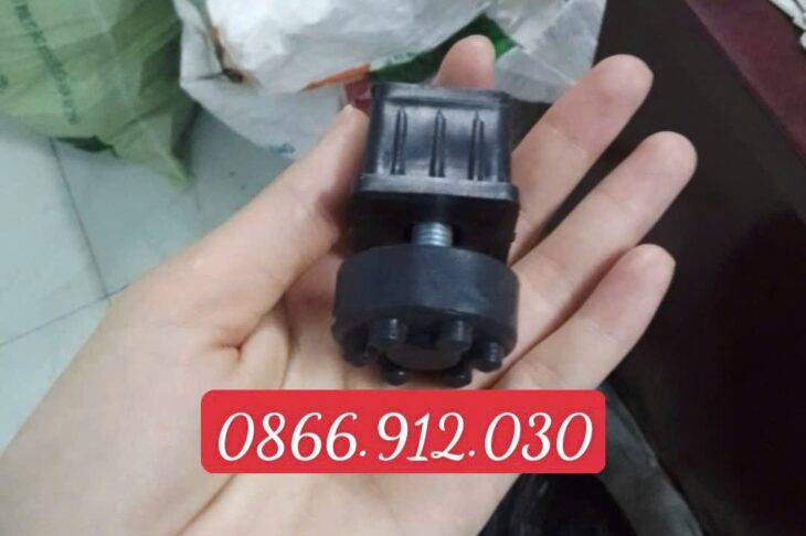 Gia Công Chân Tăng Chỉnh Chiều Cao Vuông 30