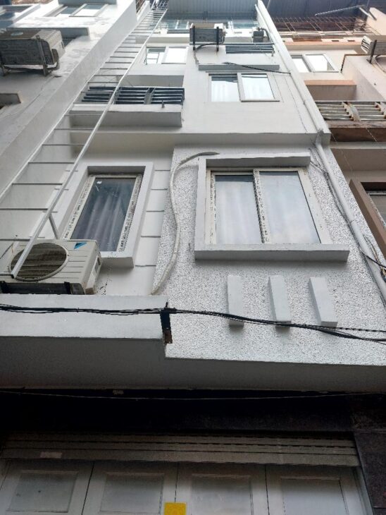 Bán nhà dòng tiền phố gần Công Viên Cầu Giấy, nhà 5x44m2, giá nhỉnh 9 tỷ