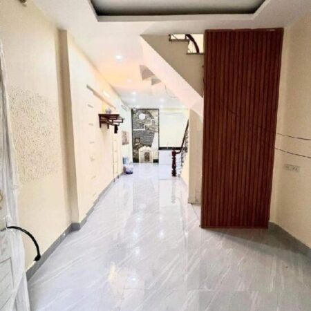 Bán nhà dòng tiền phố gần Công Viên Cầu Giấy, nhà 5x44m2, giá nhỉnh 9 tỷ