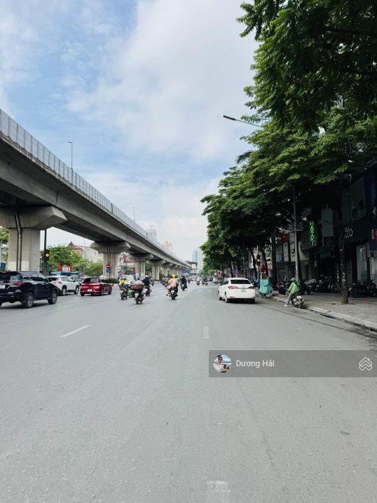 Bán nhà mặt phố Phạm Văn Đồng – 120m * 10 Tầng Thang Máy Vỉa Hè Kinh Doanh VP