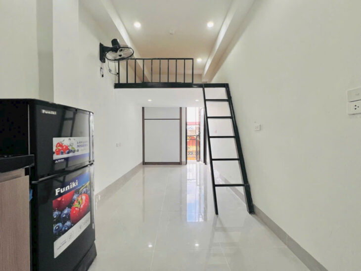 Bán toà căn hộ dịch vụ phố Khương Đình 90m 24 phòng khép kín thẳng tắp 15m ô tô tránh