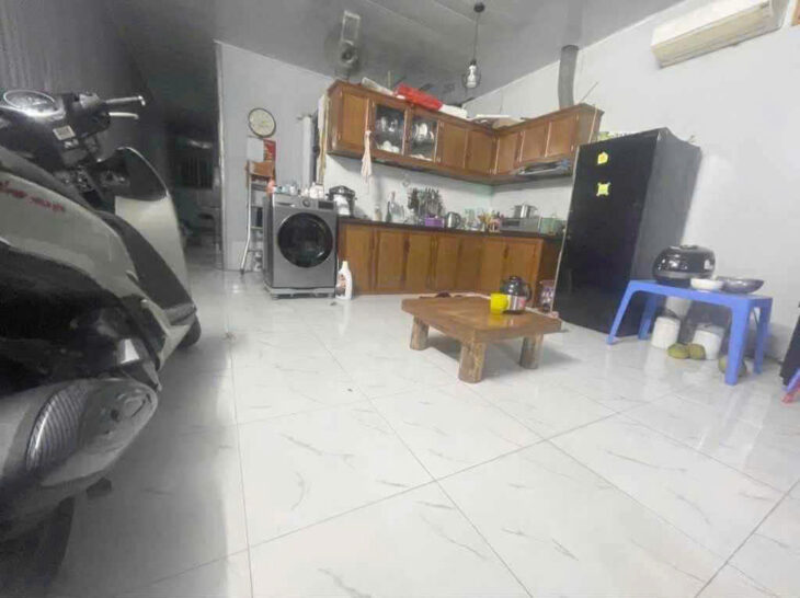 Bán nhà cấp 4 mặt ngõ 271 Bùi Xương Trạch Ô tô tránh, kinh doanh – 105m quy hoạch ổn định – Gía 6,3