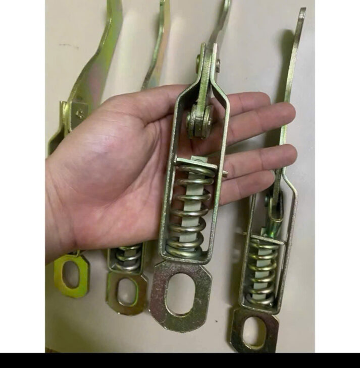 Khóa tôm thùng xe tải – Bền chắc, dễ lắp, giá xưởng cạnh tranh!