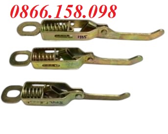 Công dụng thực tế của khóa tôm gạt lò xo trong các ứng dụng vận tải