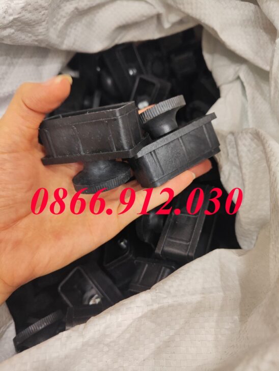 Ứng dụng của nút tăng giảm chiều cao 30×60 trong nội thất và khung sắt