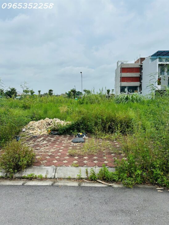 Tôi Chính Chủ Cần Chuyển Lô Đất Đường Hai Xe Ô tô Tránh – Vỉa Hè – Khu Đô Thị Linh Đàm – Diện Tích