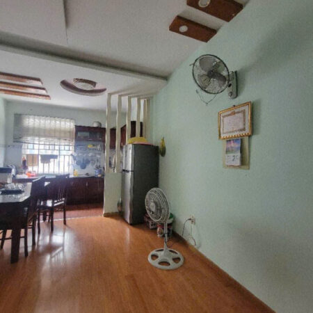 Bán Nhà Q.12, hẻm xe hơi Hà Huy Giáp nga ngã tư ga, 68m2, 3 tầng, 4PN, sổ hồng trao tay – Chỉ 6.3 Bán Nhà Q.12, hẻm xe hơi Hà Huy Giáp nga ngã tư ga, 68m2, 3 tầng, 4PN, sổ hồng trao tay – Chỉ 6.3