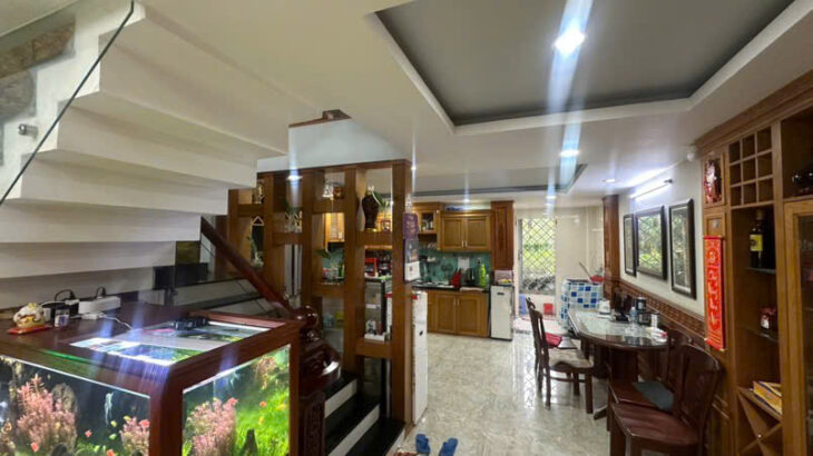 “Cơ hội vàng! Nhà 5 tầng, 5PN hẻm Thạnh Lộc 37, Q.12 – DT 81m2, sổ hồng riêng, giá chỉ 6.6 tỷ. Liên