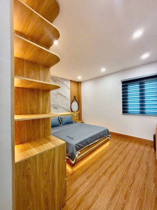 Nhà xinh 3 tầng 4PN hẻm xe hơi Thạnh Lộc Q12, 60m2 sổ hồng riêng, giá chỉ 5.6 tỷ – An cư lạc