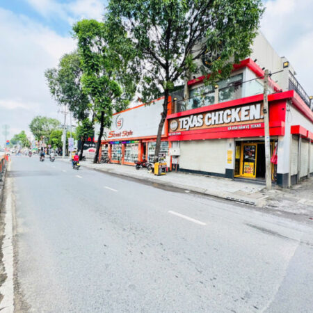 Cần bán gấp 1 căn mini House 5 Tầng trên đường Quang Trung, đối diện Coopmart, Gía chỉ 4 tỷ 950.