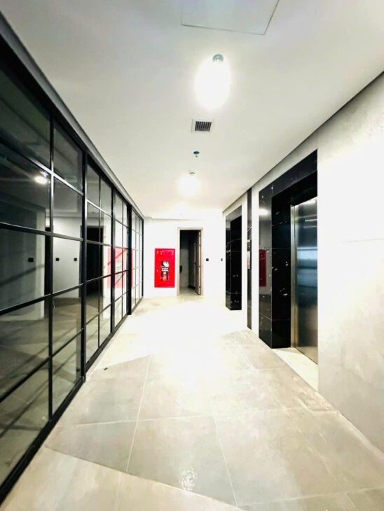 BÁN TOÀ BUILDING 9 TẦNG MẶT PHỐ VỊ TRÍ SÁT HỒ TÂY – DÒNG TIỀN KHỦNG 400TR/THÁNG