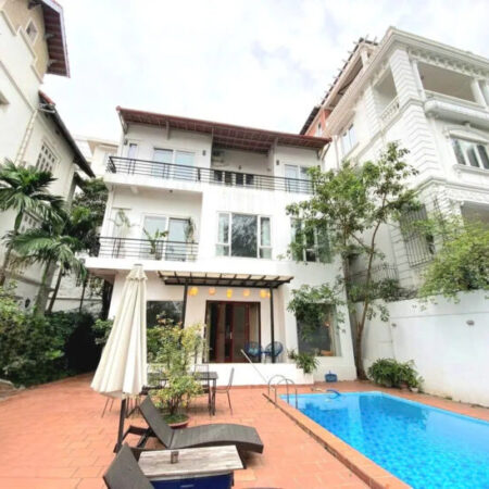 BIỆT THỰ TÂY HỒ – LÔ GÓC VIP – MẶT TIỀN 13M – HỒ BƠI, SÂN VƯỜN – 286M², 4 TẦNG – 69.6TỶ