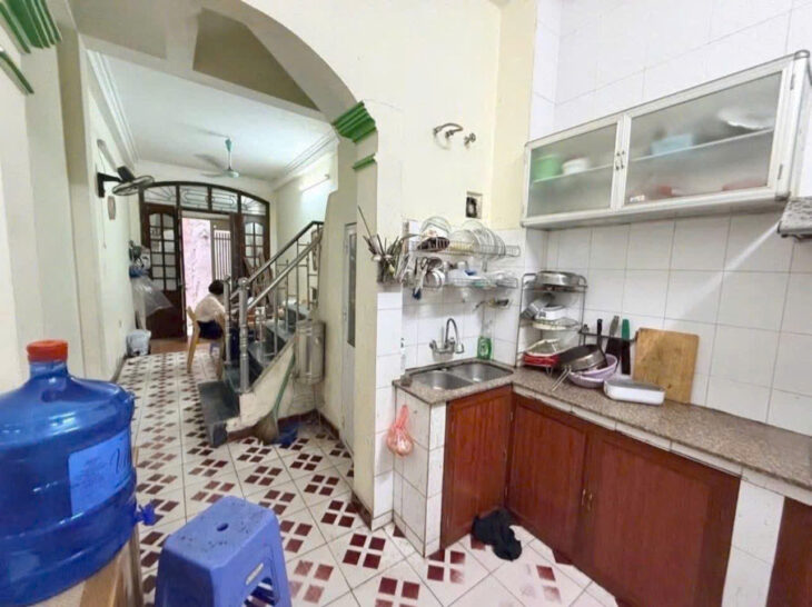 Bán nhà Khương Trung giá đầu tư – Sổ đỏ 30m xây 4 tầng 6,3 tỷ Gần ô tô quy hoạch ổn định