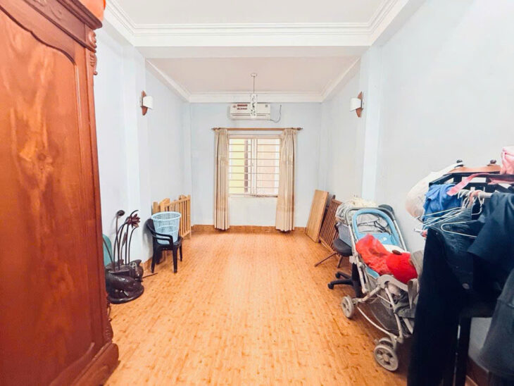 Bán nhà Hào Nam – 34m 5 tầng, lô góc ngõ thông gần phố 8,25 tỷ