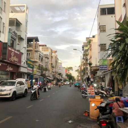 Bán Nhà Mặt Tiền Vĩnh Viễn Quận 10 4 Tầng, 65m², Ngang 4.5m, Dòng Tiền 530Triệu/Năm, Giá 21.6 Tỷ TL