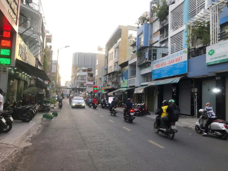 Bán Nhà Mặt Tiền Vĩnh Viễn Quận 10 4 Tầng, 65m², Ngang 4.5m, Dòng Tiền 530Triệu/Năm, Giá 21.6 Tỷ TL